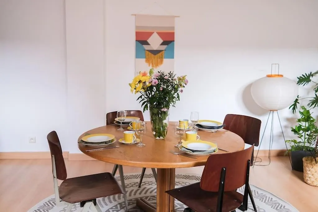 Stay Local In Charming Zuid Area Antwerp Apartment